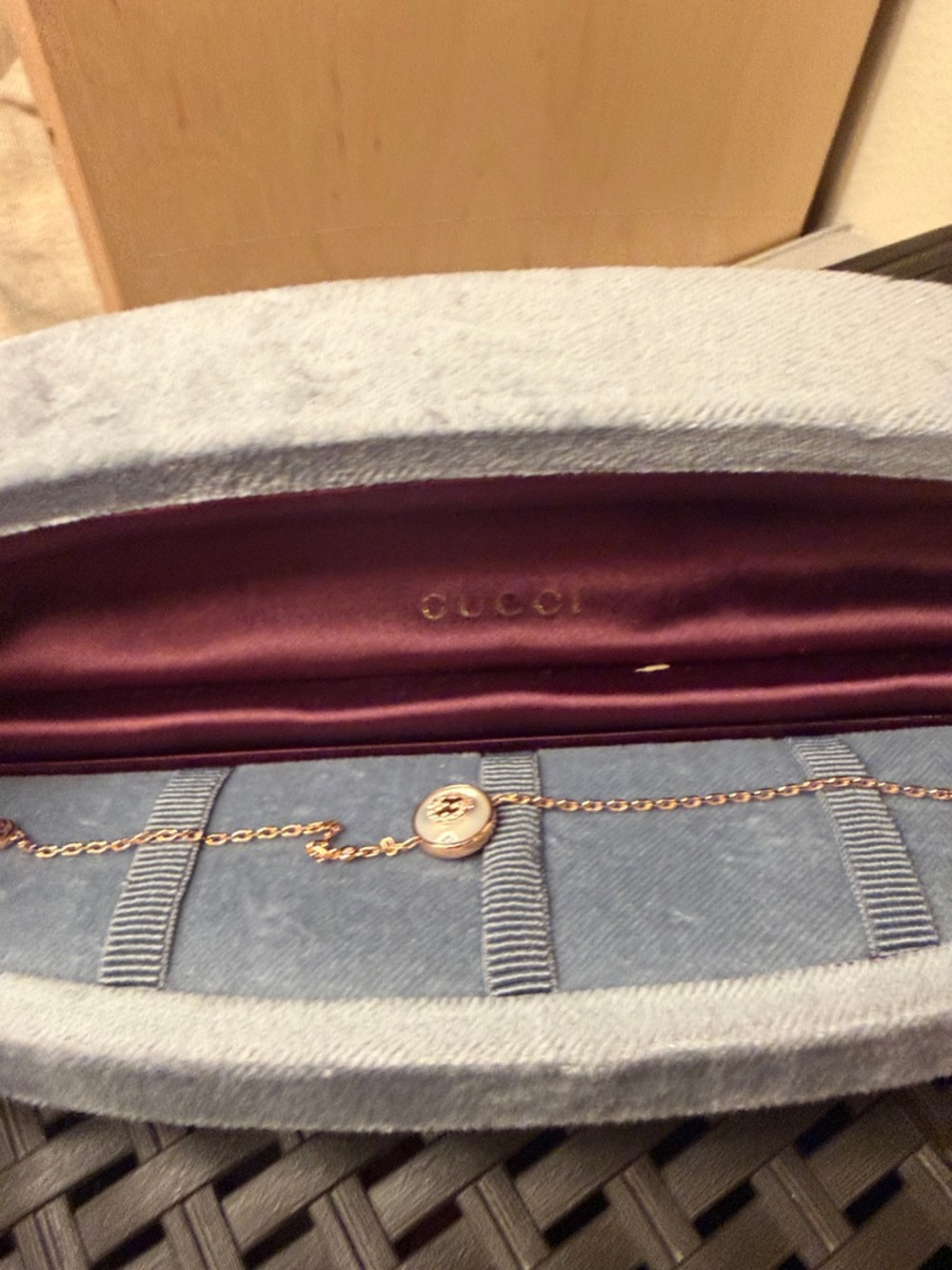 Gucci 18K Rose Gold Interlocking Mother of Pearl & Diamond Logo - Picture 3 of 6